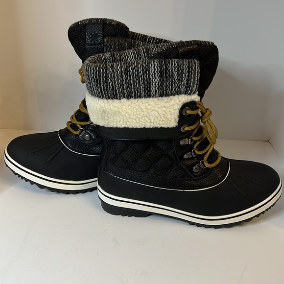 NWOT GLOWBALWIN BLACK AND WHITE WINTER BOOT SZ 10 - Picture 15 of 16